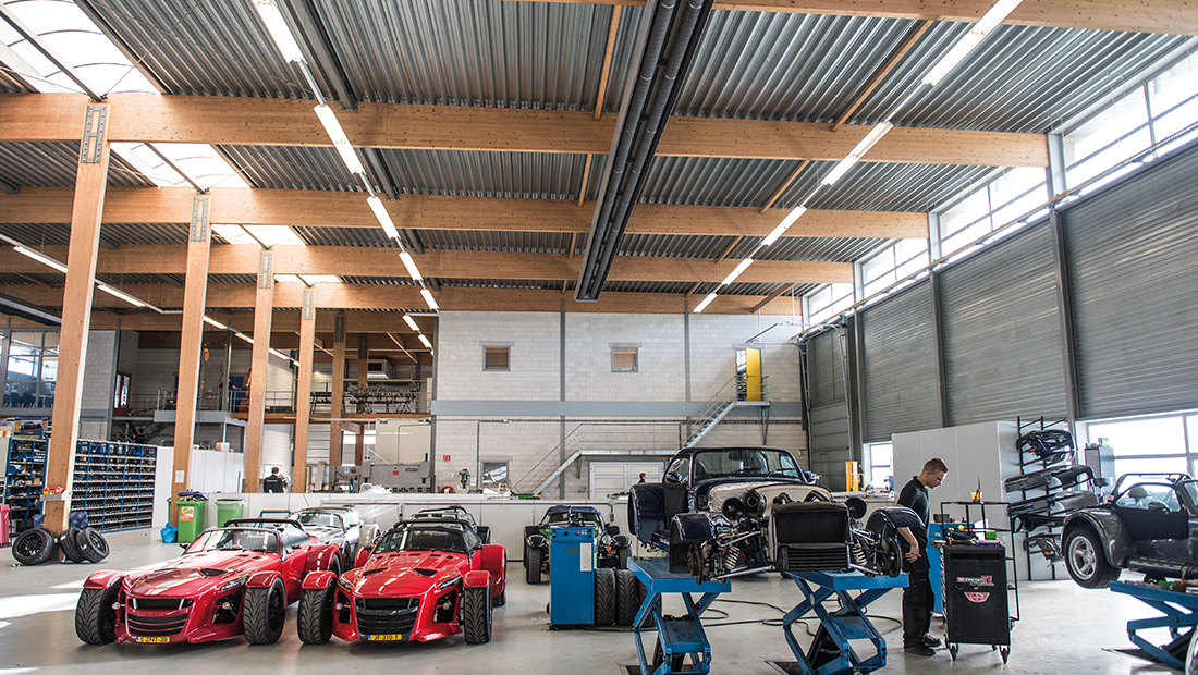 W fabryce samochodów sportowych, Donkervoort Automobielen B.V. zainstalowano promienniki gazowe Infra Line